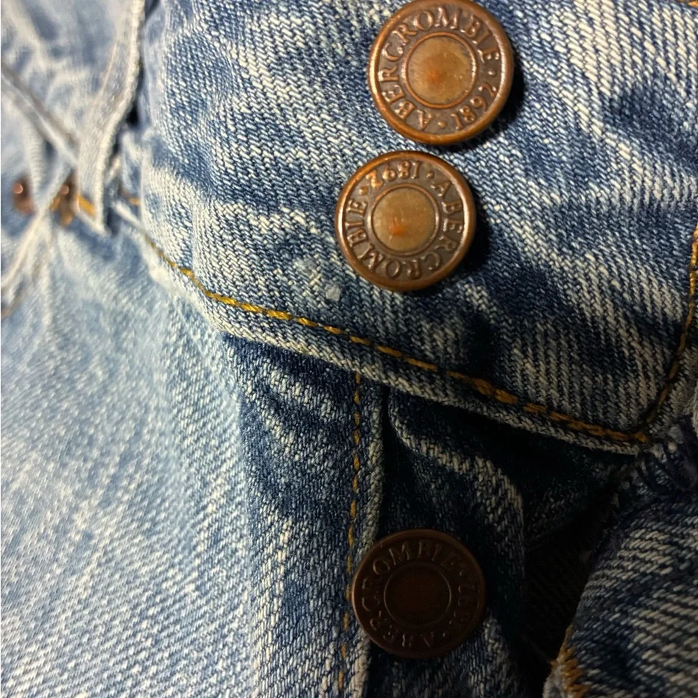 ABERCROMBIE & FITCH | Light Blue Distressed Flare Jeans | 0 | VINTAGE - Picture 4 of 10